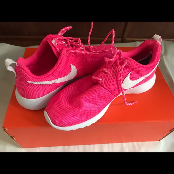 Nike roshe one Gs Pink blast/white(youth) - Picture 2 of 4